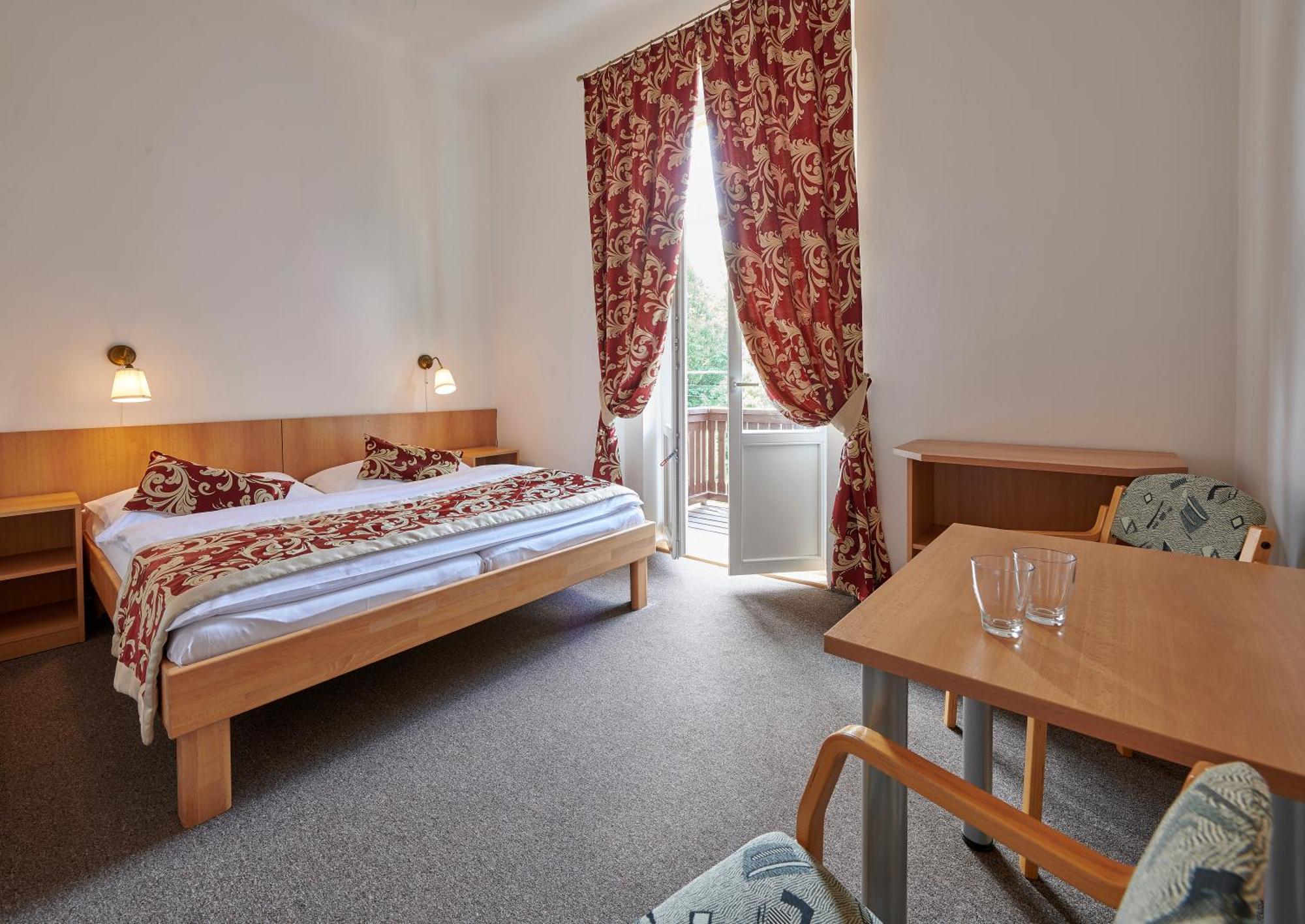 Hotel Mezni Louka Hrensko Room photo