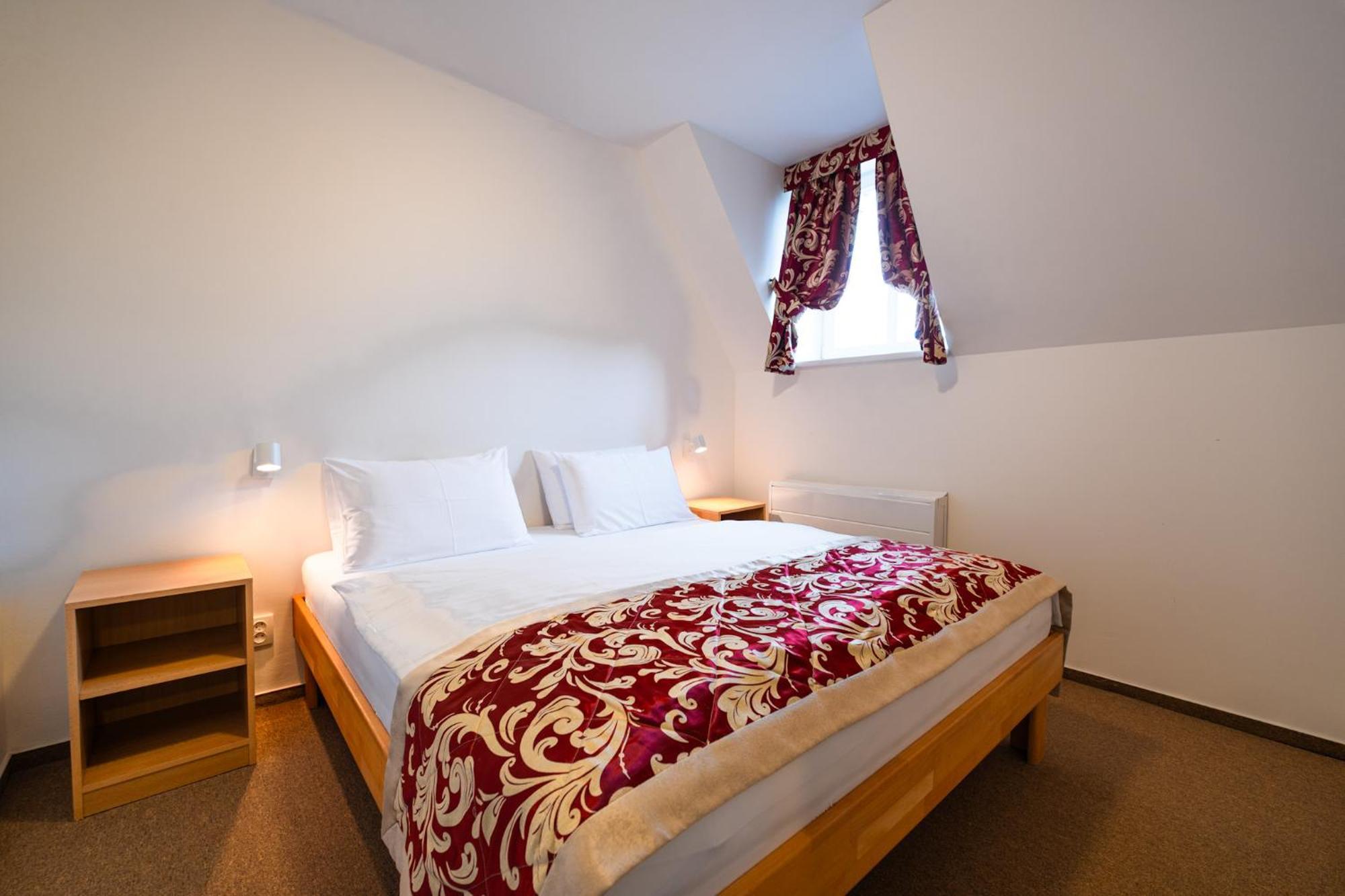 Hotel Mezni Louka Hrensko Room photo